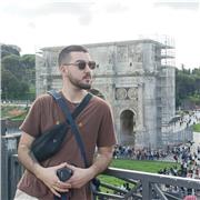 Graduado Historia del Arte por la UMA Y Máster en Formación del Profesorado en educación Secundaria (Geografía e Historia)